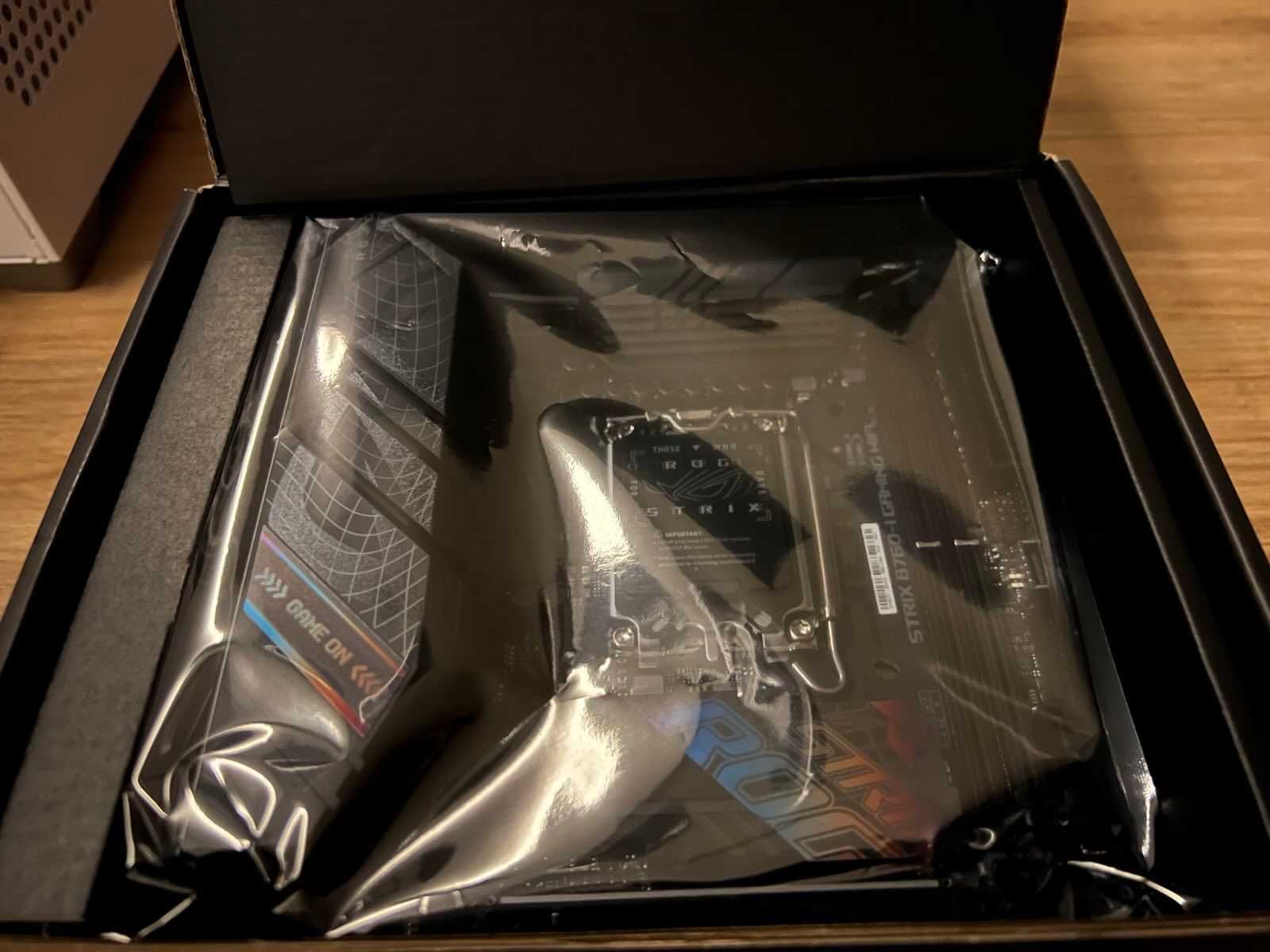 Asus B-760i | płyta-idealna do mini itx