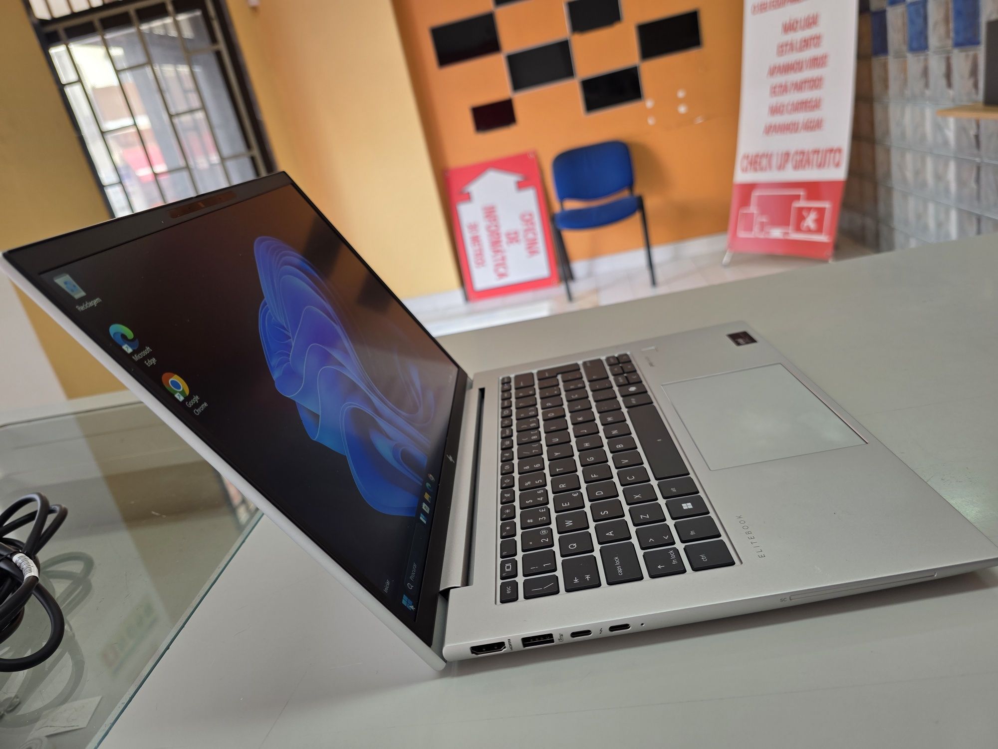 Hp Elitebook 840 G11 i7 1Tb 16Gb RAM