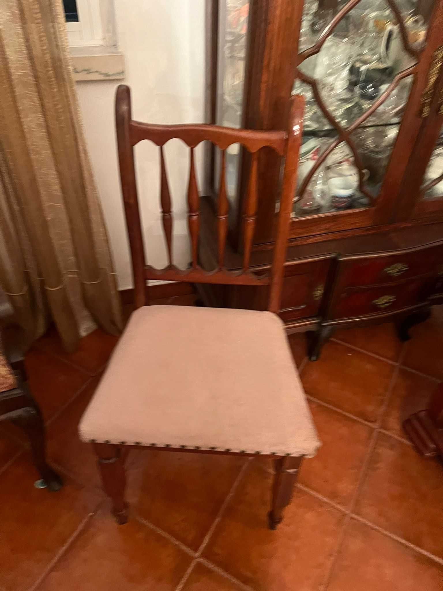 Cadeiras em madeira , varios