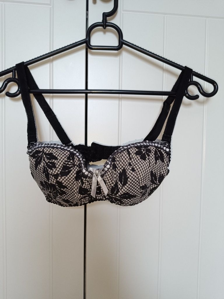 Biustonosz stanik bielizna push up Konrad 70B