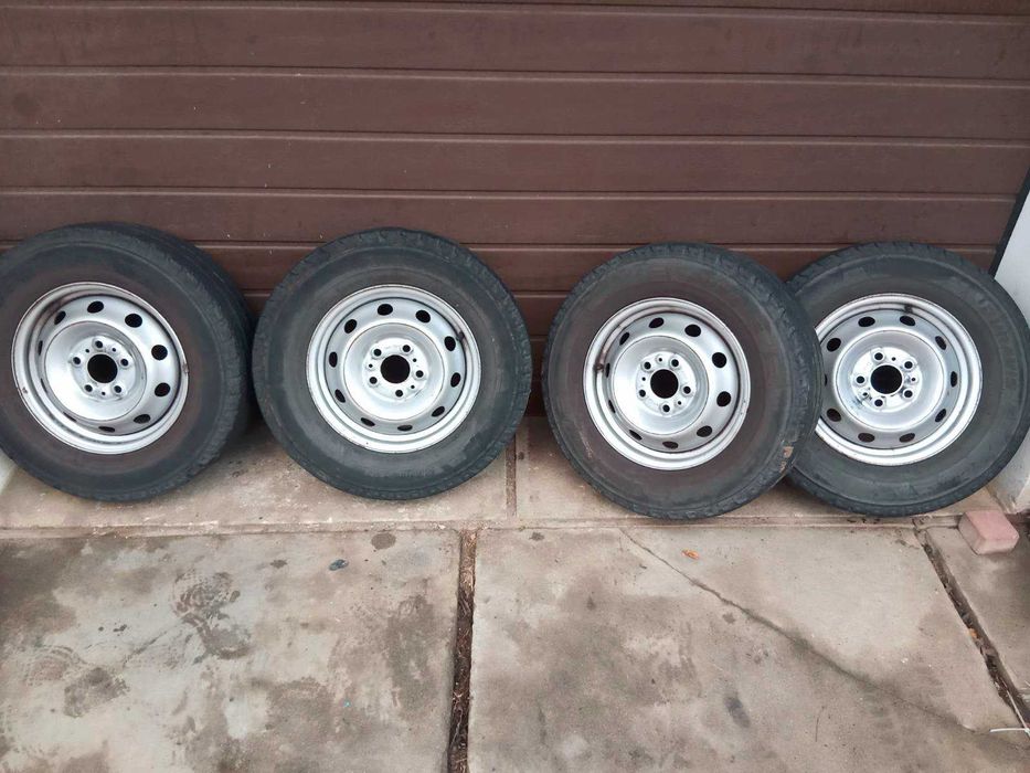 Felgi Fiat Ducato Peugeot Boxer Jumper 15" 5x118 215/70R15C + dekielki