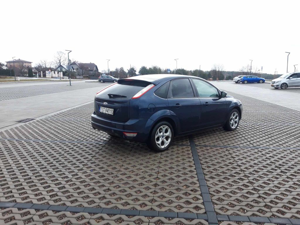 Ford Focus 1.6 benzyna