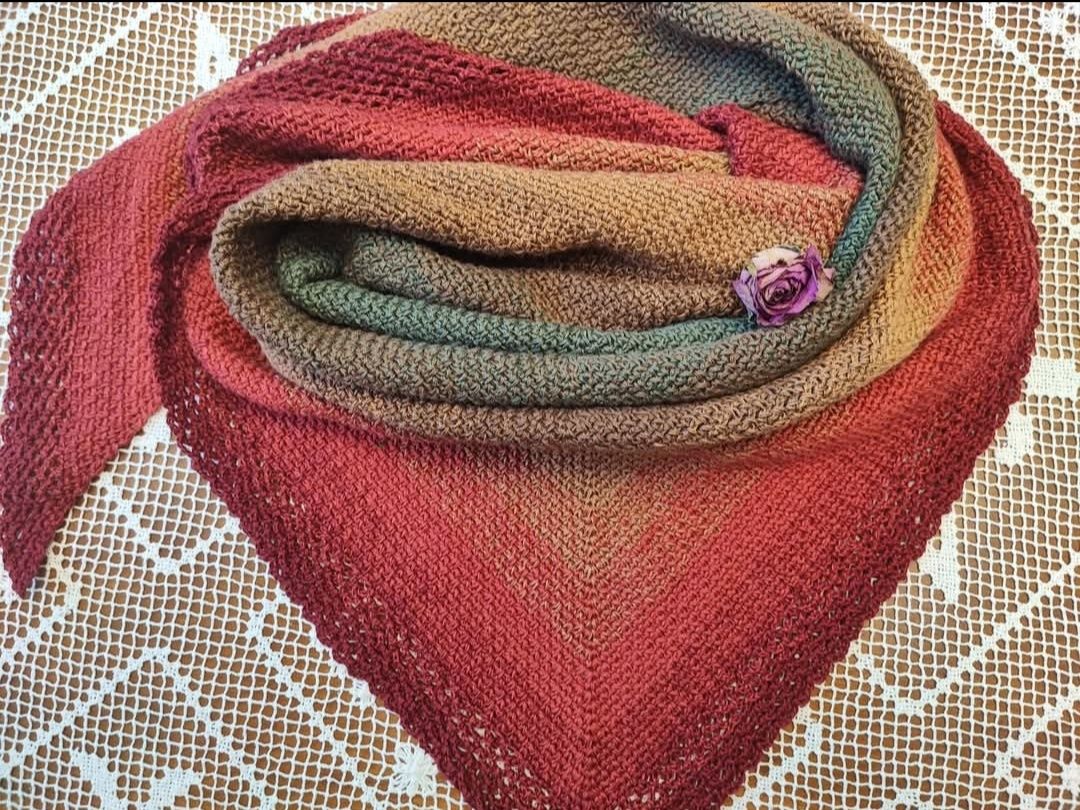 Chusta ombre robiona na szydełku handmade