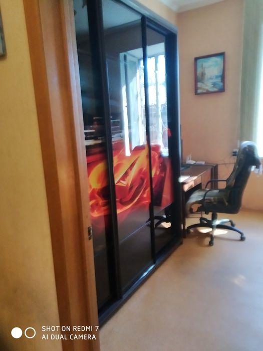 Продам недорого 2-х кімнатну квартиру