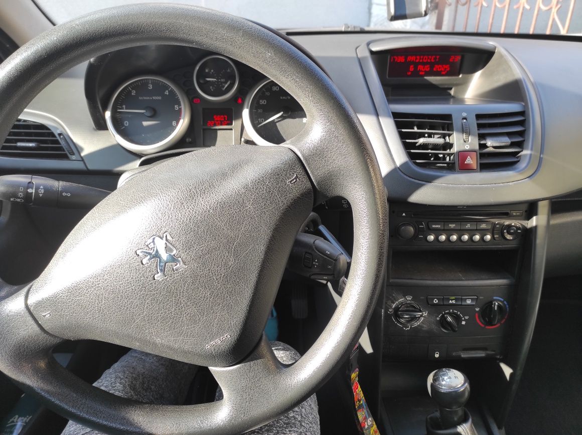 Peugeot 207 SW 1.6 HDI 2008 rok