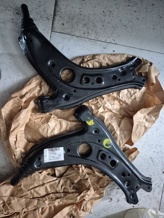 Важіль підвіски для авто