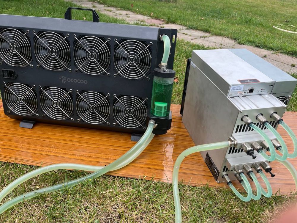 Antminer T19 Hydro 115th Асик з рідинним охолодженням