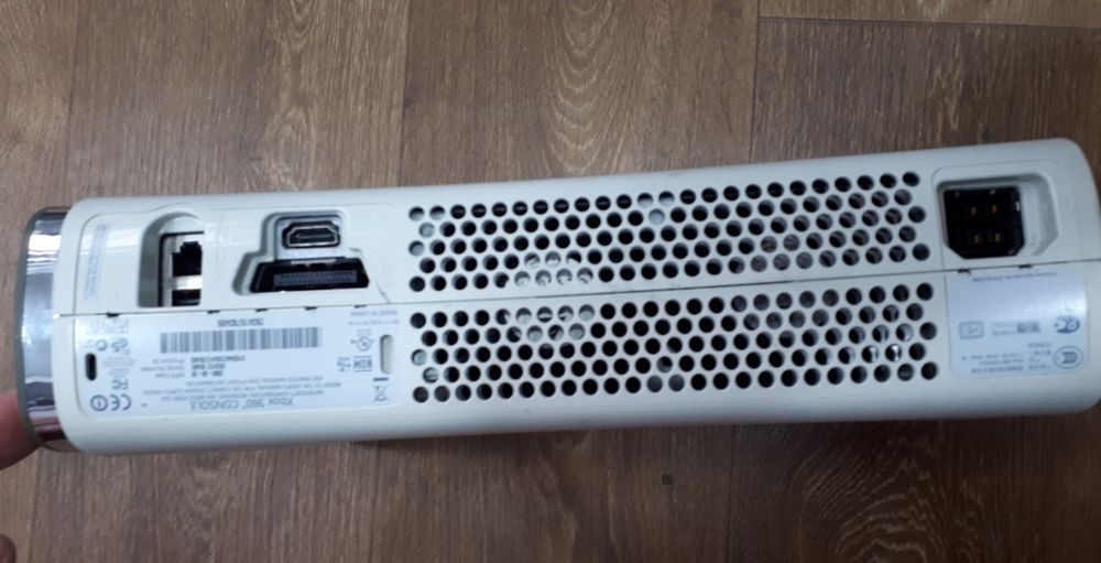 Microsoft Xbox 360 120Gb.