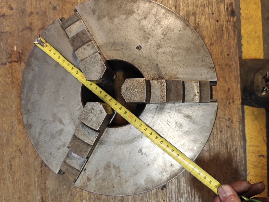 Uchwyt tokarski fi315