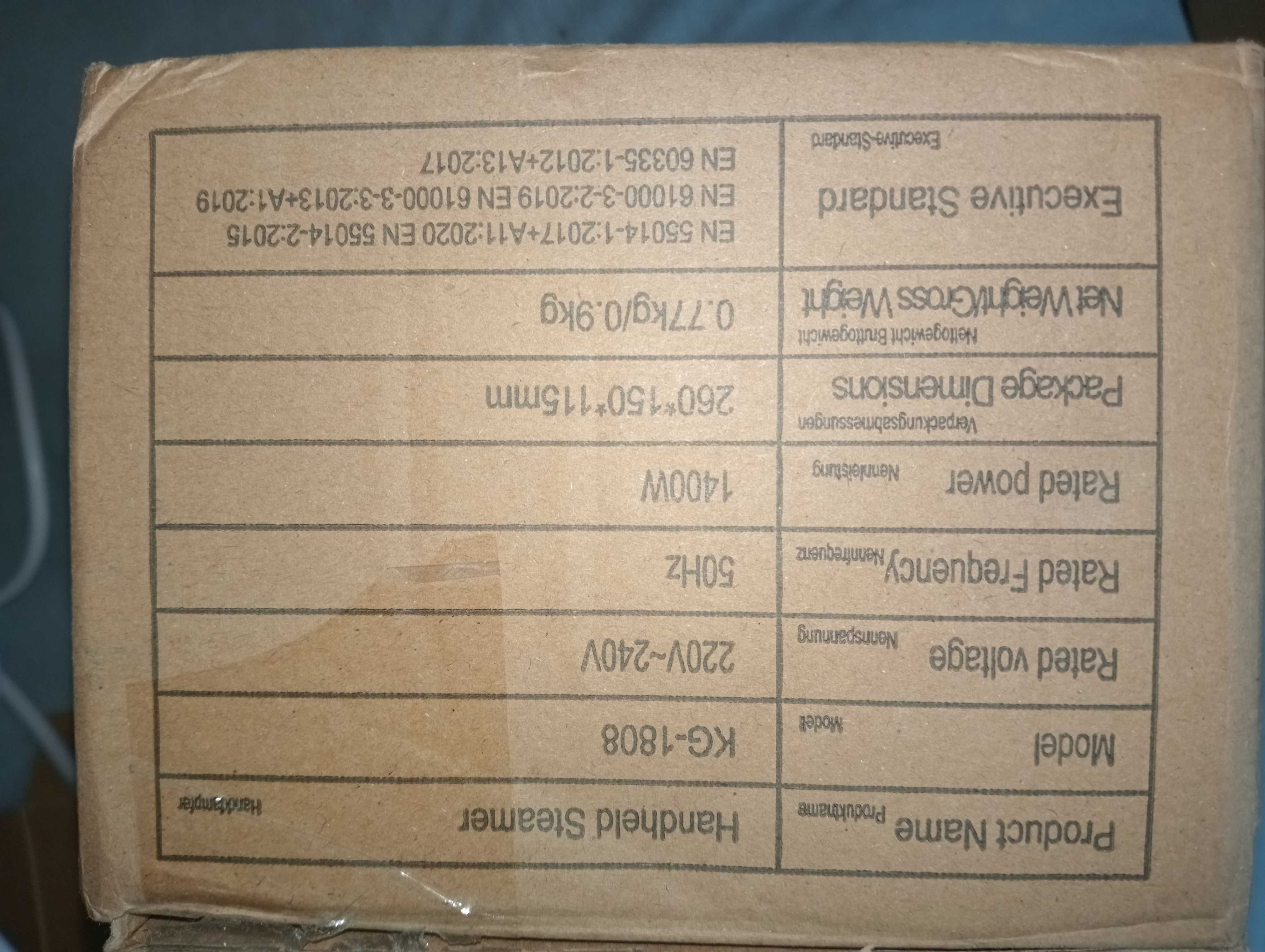 Przenośna PAROWNICA DO UBRAŃ Pojemność 250ML 1400W Mioduro KG-1808P