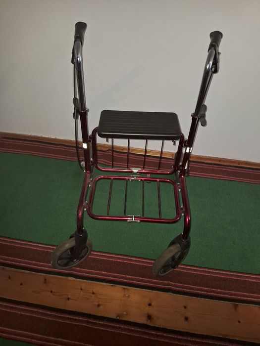 Ходункі  для інвалідів