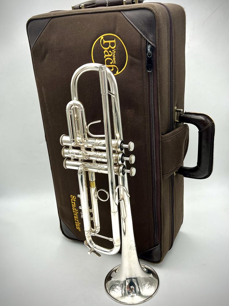 Trąbka Vincent Bach Stradivarius LR 43