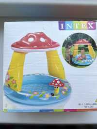 Продам детский надувной бассейн Intex