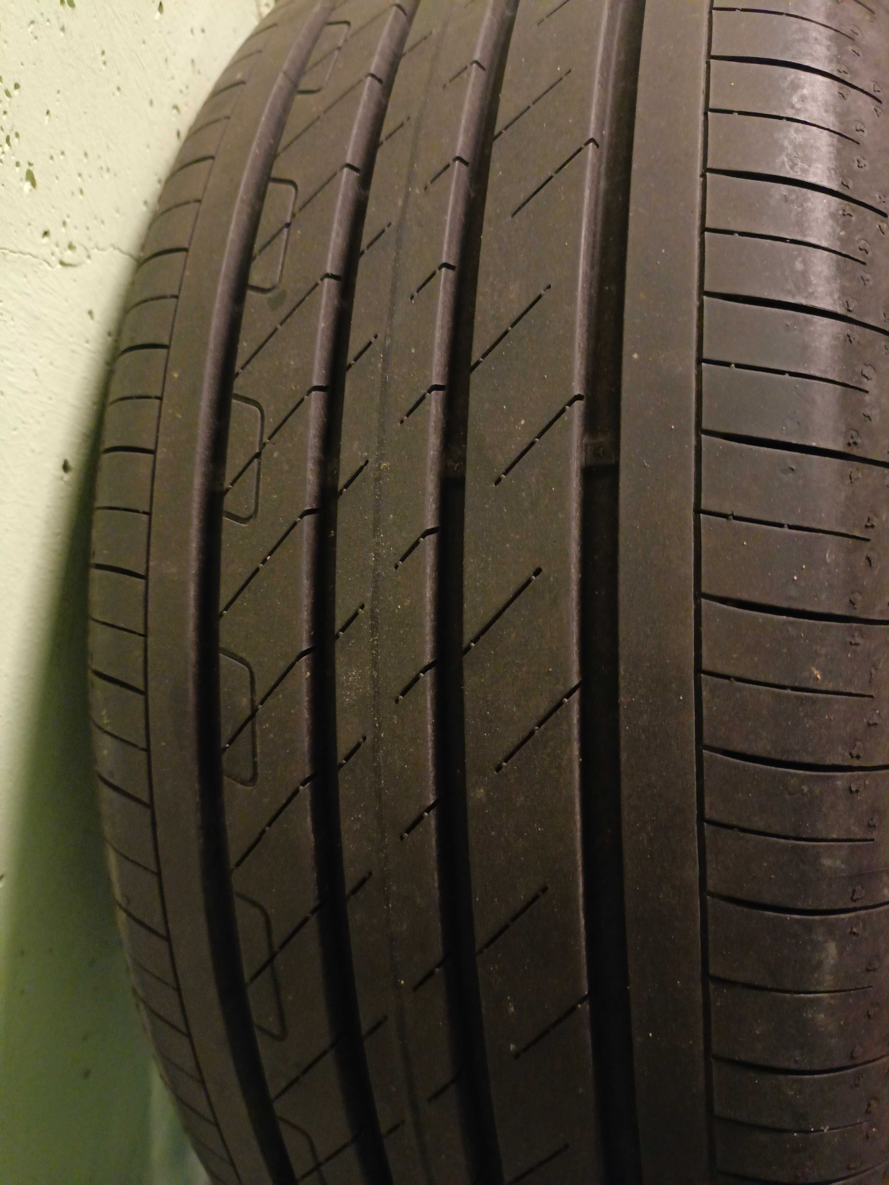 Felgi + Opony letnie Goodyear EfficientGrip Performance 2 - 215/50 r18