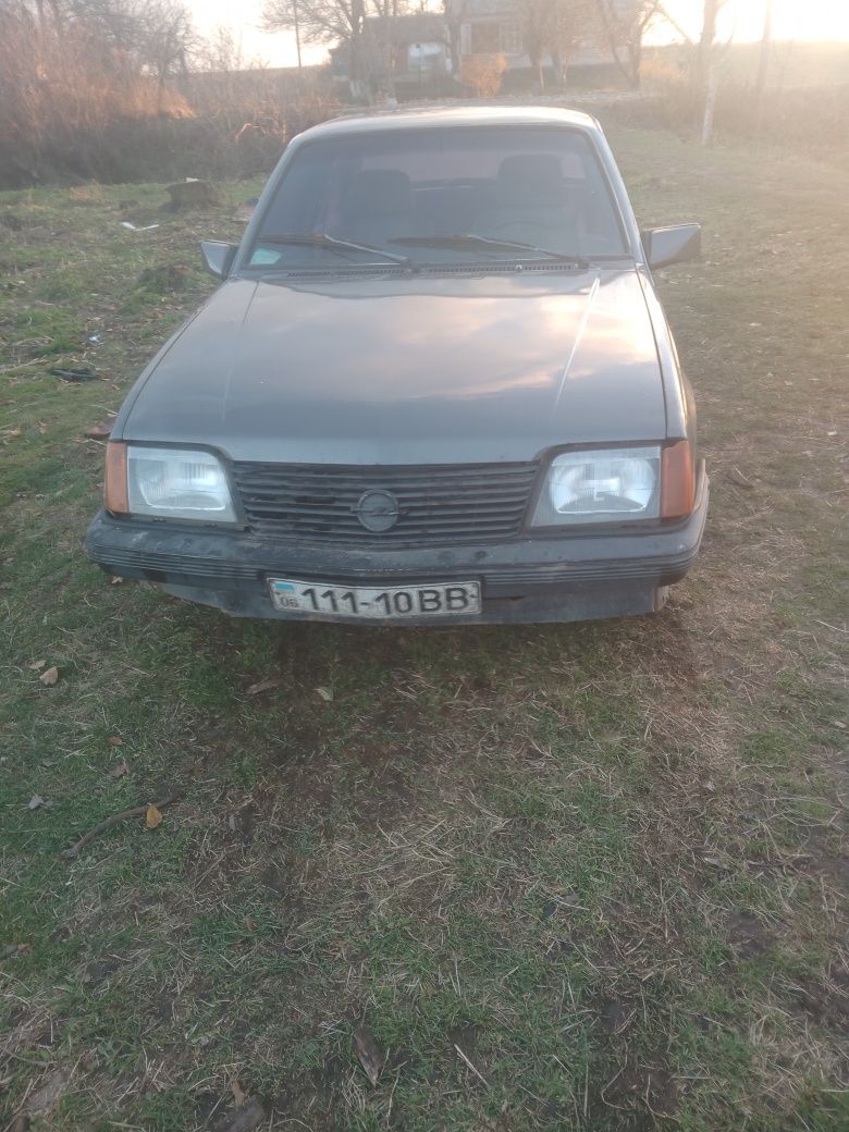 Продам opel ascona на ходу