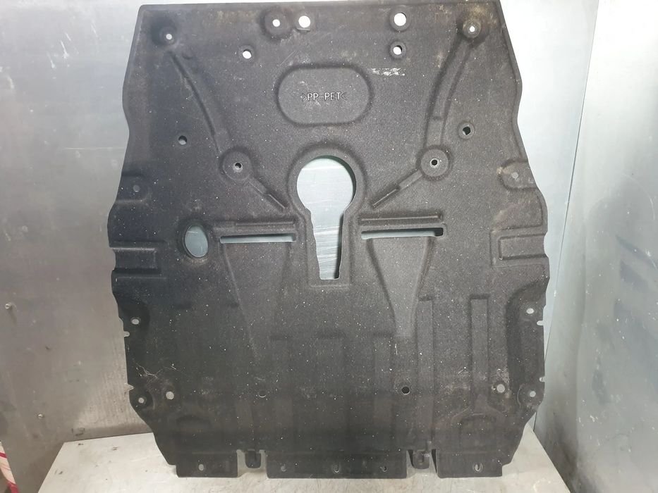 Blindagem inferior do motor RENAULT Master IV (F8__)