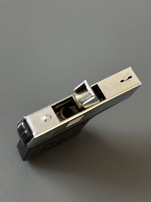 Зажигалка в виде пистолета ссср