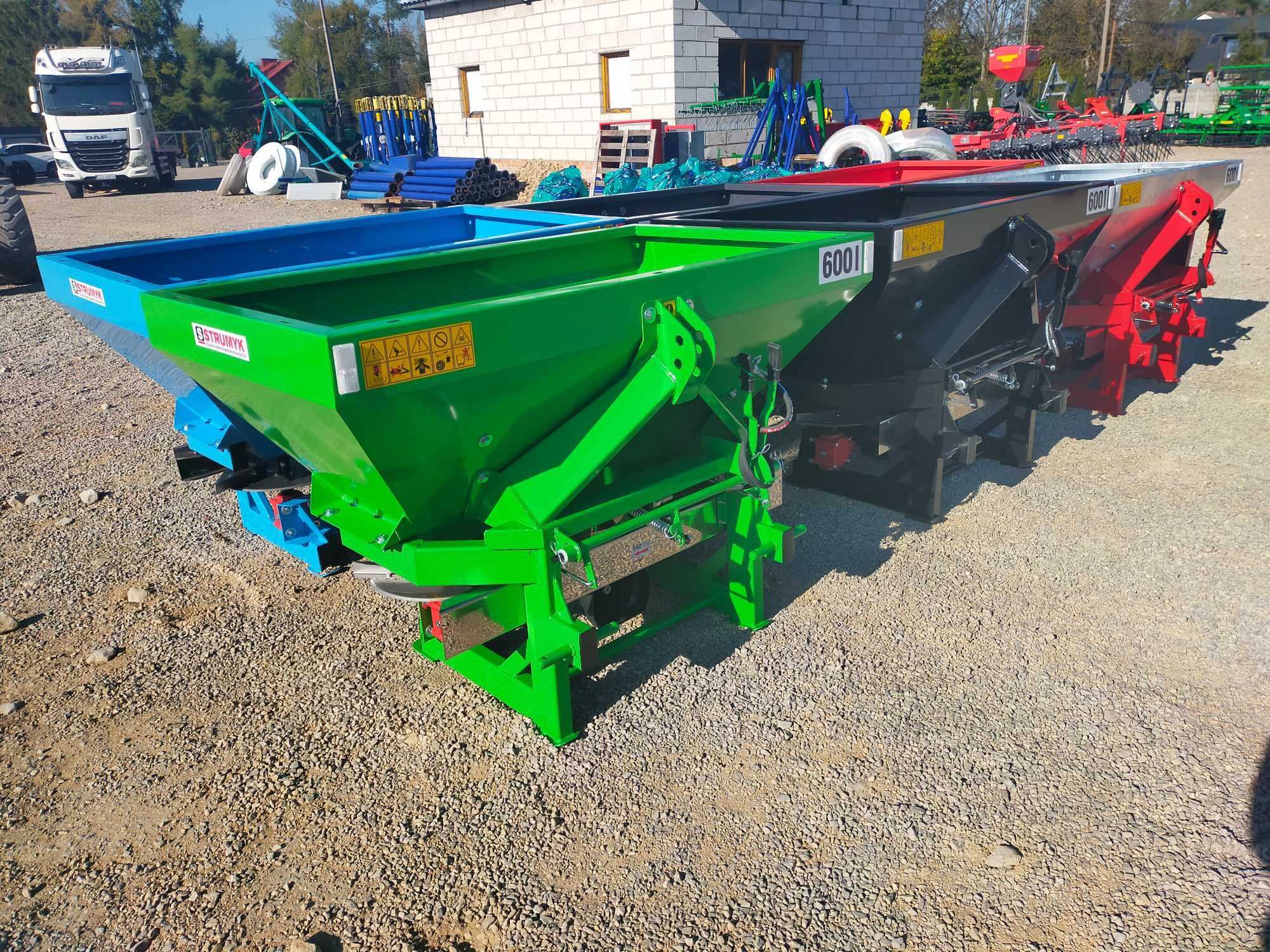 DWUTALERZOWY rozsiewacz nawozu Strumyk plandeka/kratka 400l -1600l