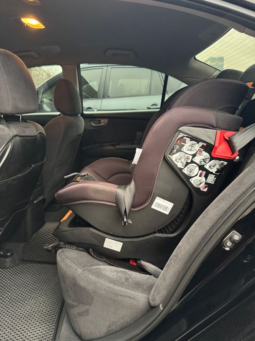 Автокрісло Chicco, група 1, 9-18 кг, 1-5 років