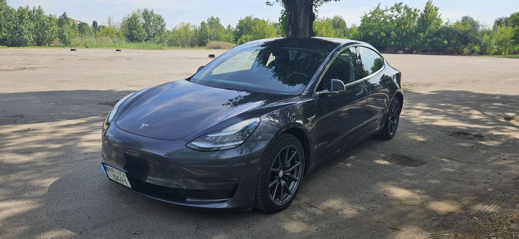 Tesla model 3 long range dual motor
