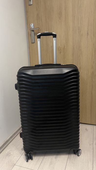 Duża walizka podróżna na kółkach 97l BAGAŻ XXL TWARDA, LEKKA