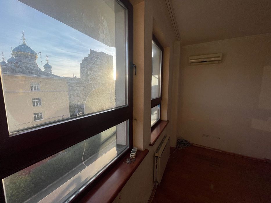 Продаю квартиру Шота Руставелі 44 2к центр 86 кв.м.