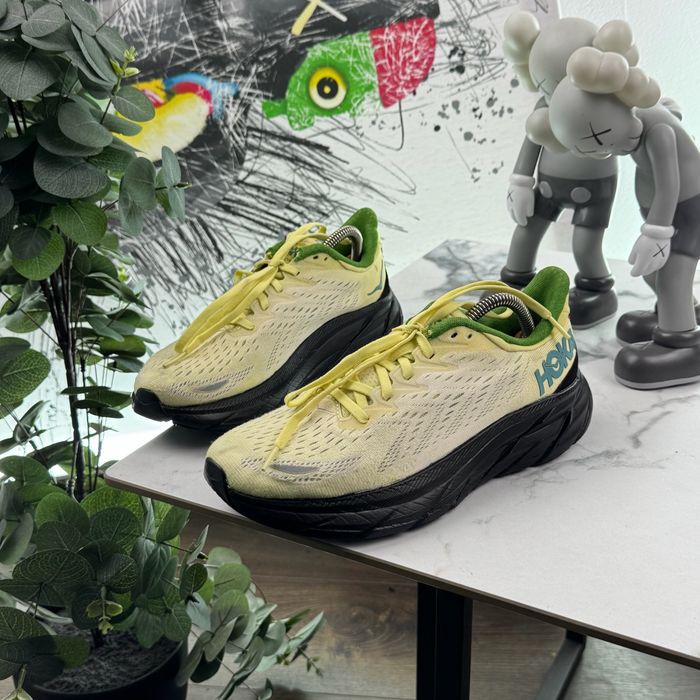 Кросівки Hoka Clifton 8 40 розмір Е6251