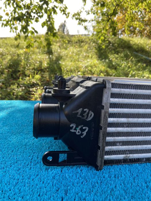 Интеркулер Фиат Добло Радіатор Інтеркулер Радиатор Интеркулера 263