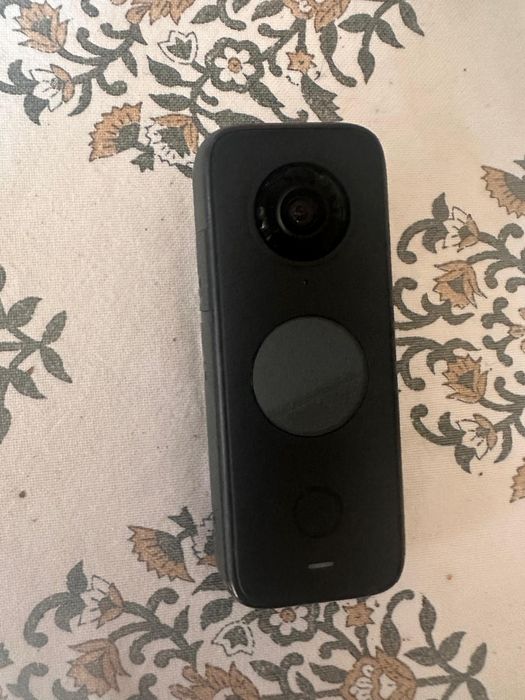 Camera Insta One X2