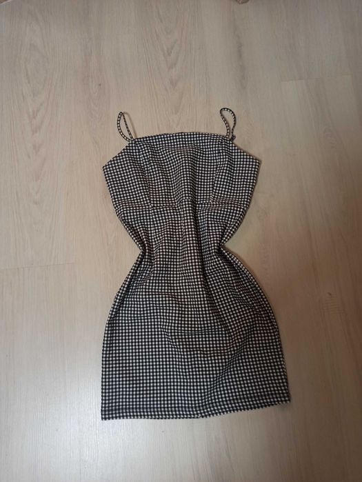 Платье в клеточку размер М