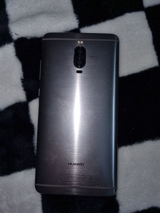 Huawei mate 9 pro lekko uszkodzony