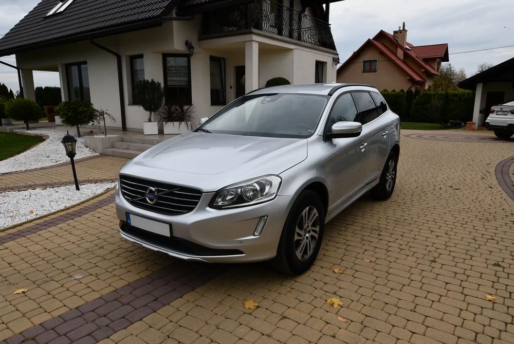 Volvo XC 60 2.0D 181 KM  D4 AWD Automat 4x4