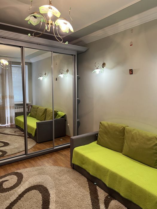 Оренда 1 кім. в центрі по вул.  Украінській ціна  350дол.