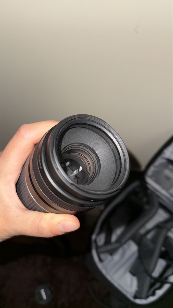Canon EOS 2000D