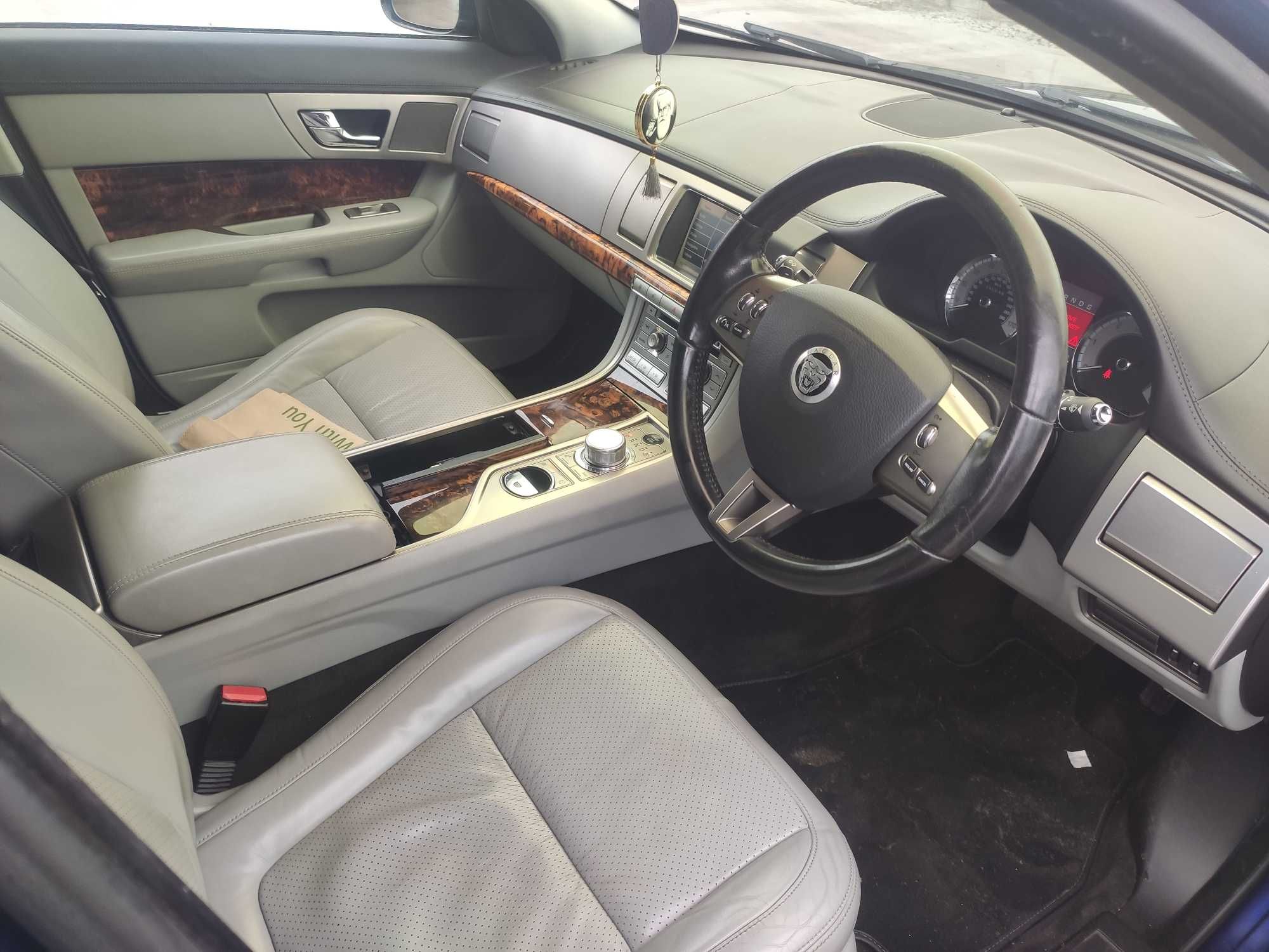 Jaguar XF 3.0 d Anglik Sławsk