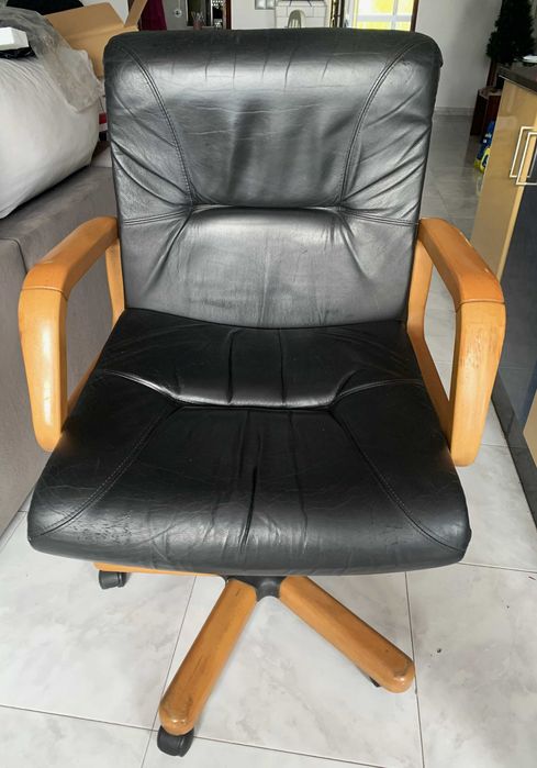 Cadeira de escritório - Computador