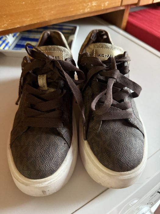 Sapatilhas MK castanhas