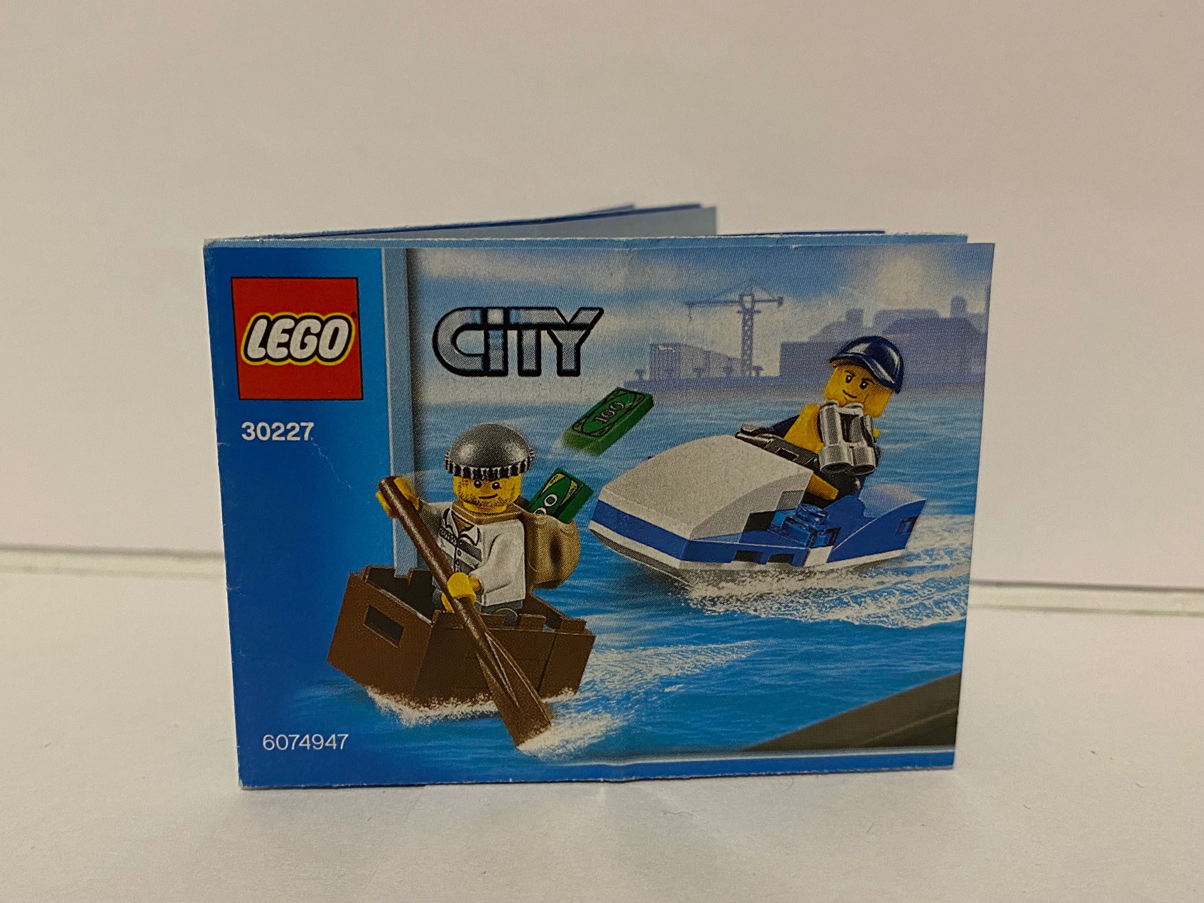 Lego City 30227 Ślizgacz policyjny motorówka 2 figurki policjant rabuś