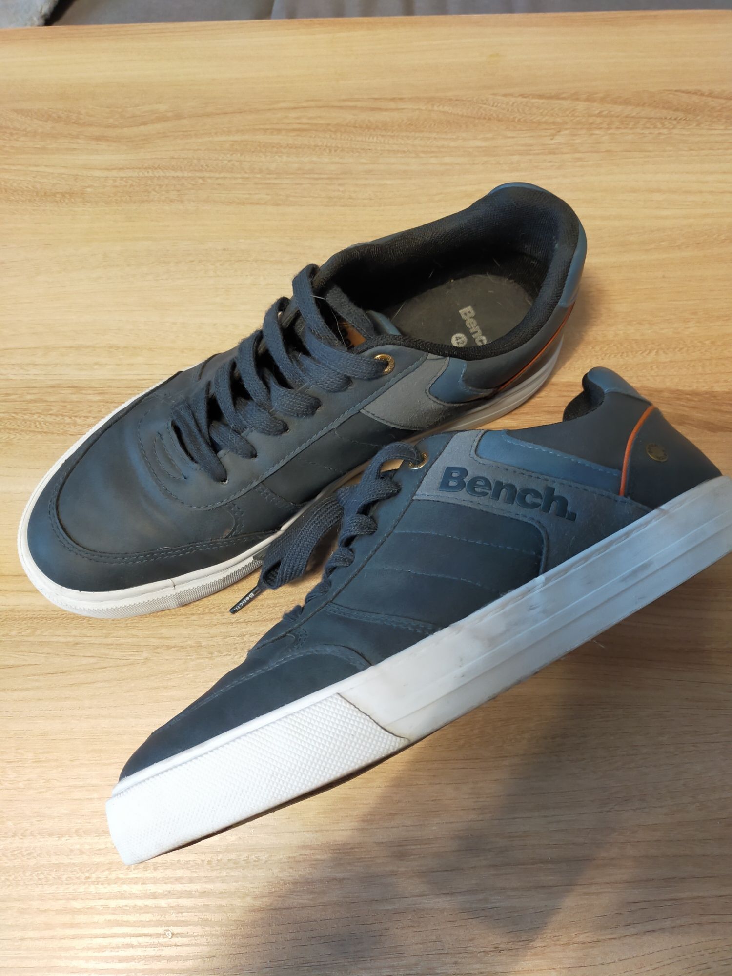 Adidasy Buty Bench. Rozm.42