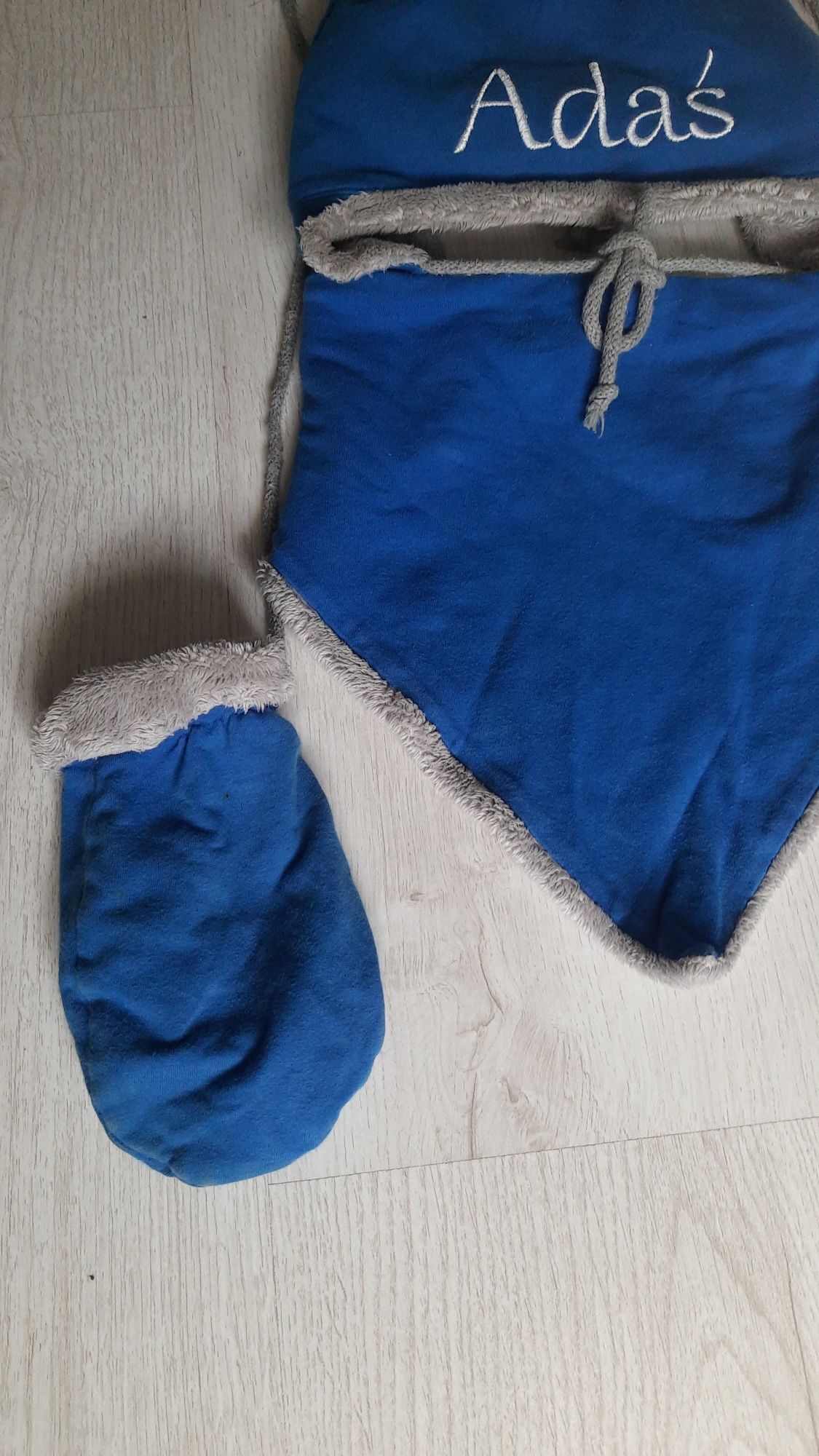 Cieply Komplecik Adaś zimowy czapka na uszy apaszka rękawiczki dla 3-4