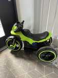 Motorek na akumulator