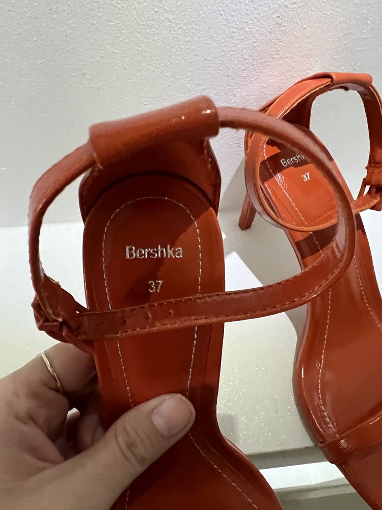 Bershka szpilki sandałki ciemno pomarańczowe nowe r. 37