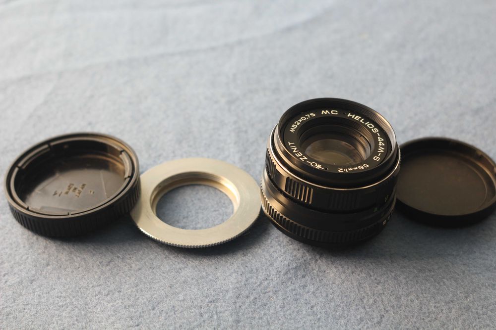 Об'єктив HELIOS-44M-6 MC, з адаптером M42-EOS під Canon EOS