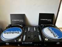 Technics SL 1210 MK2 +Traktor Z2