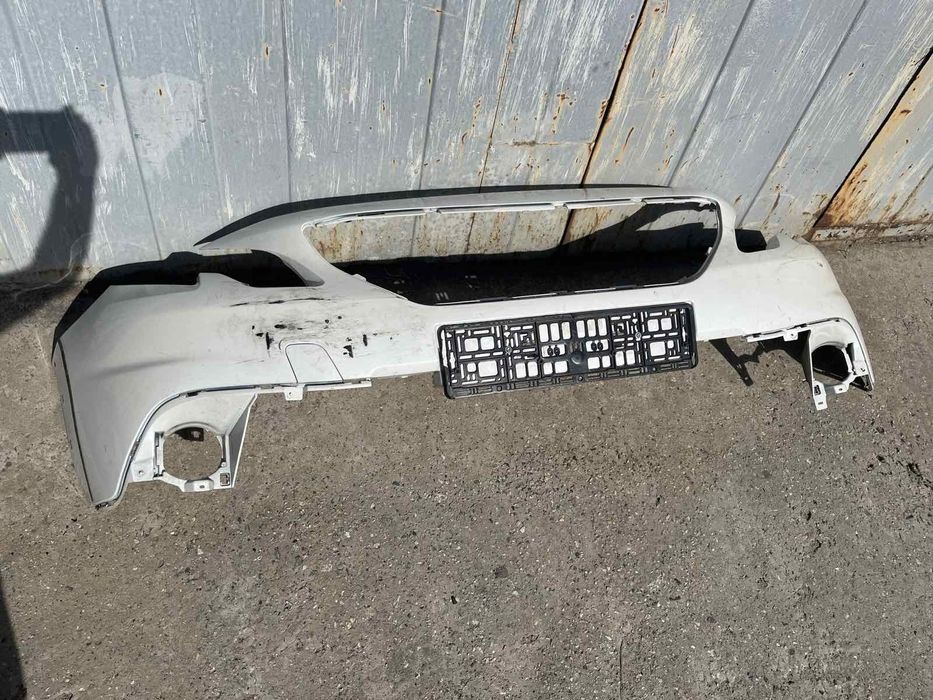 Бампер Peugeot 2008 2017 року випуску