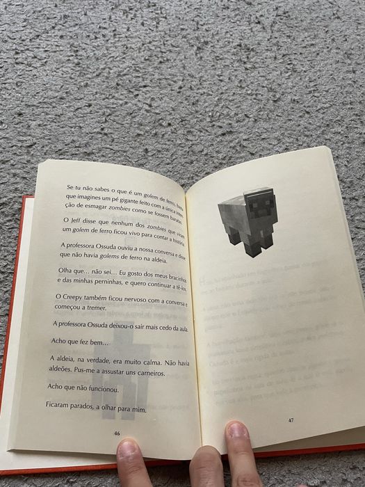 Livro Diario de um Zombie do Minecraft
