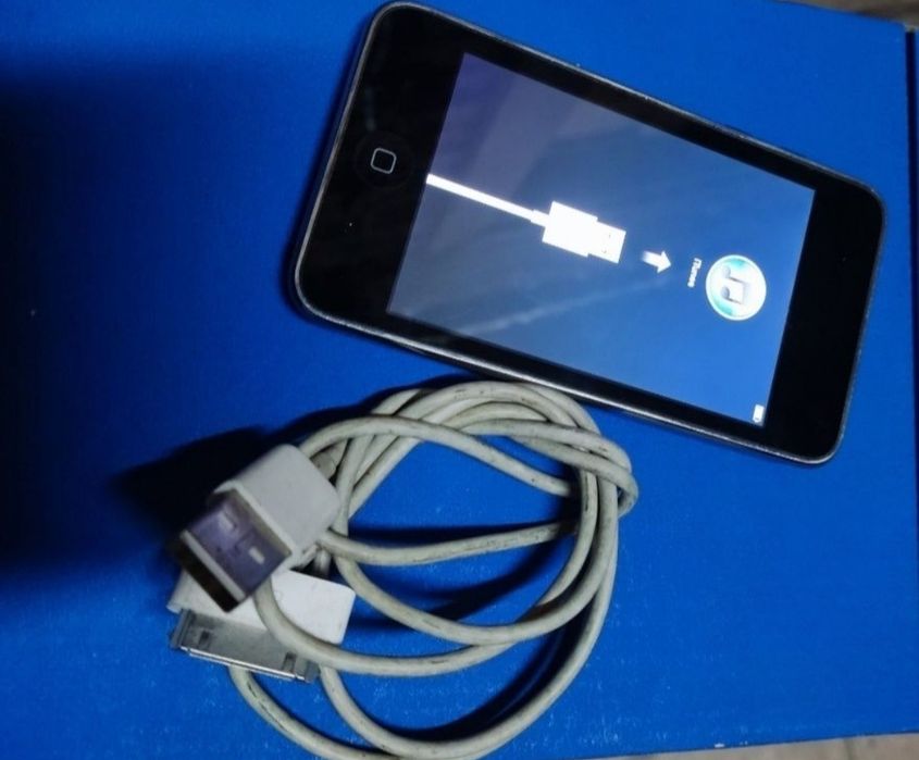 iPod Touch (2-го покоління) / 8 ГБ