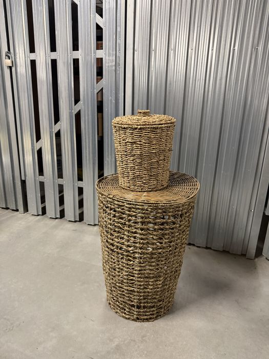 Kosz na bieliznę CURT oraz Kosz do łazienki VEGBY