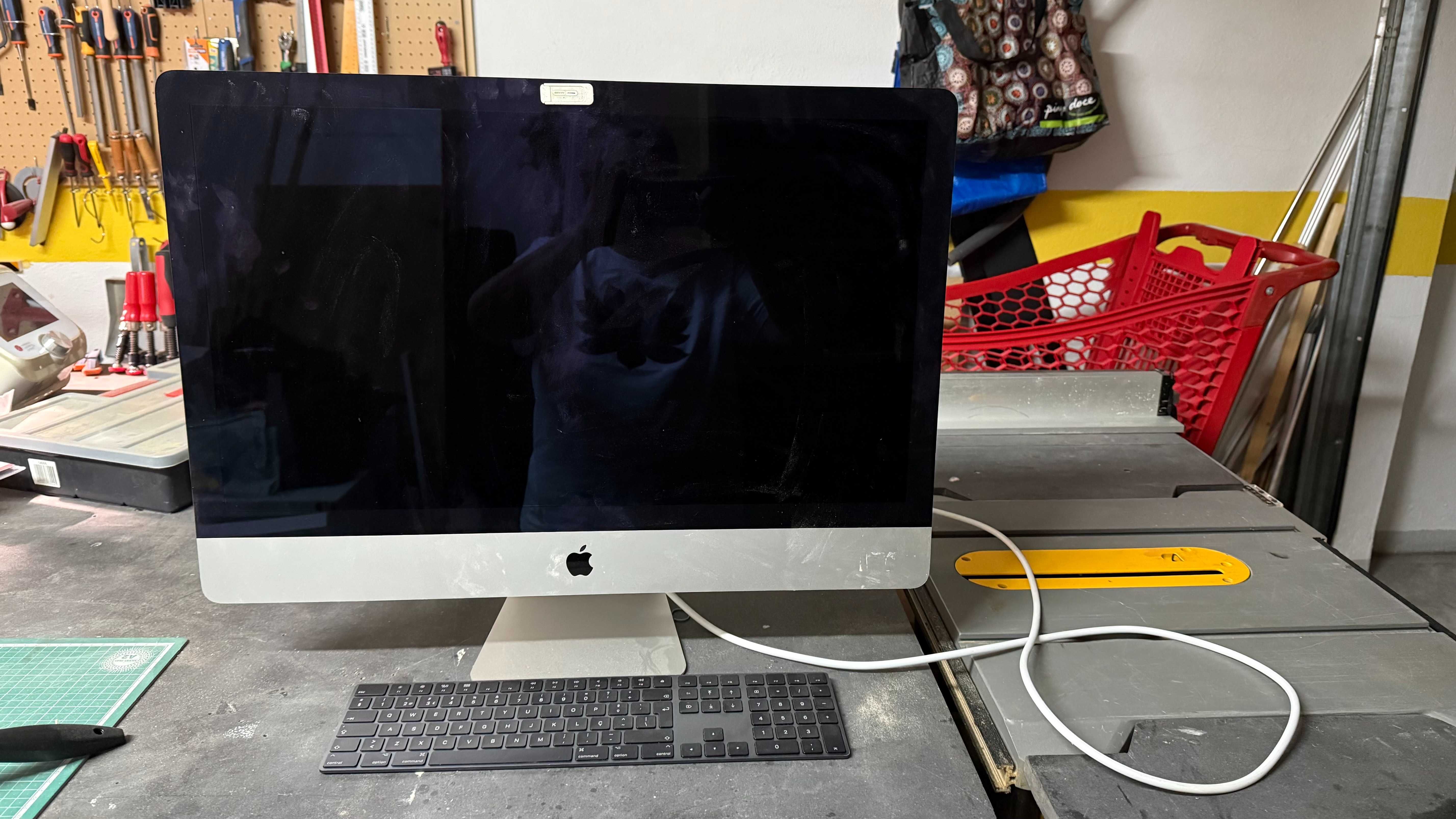iMac 27', 16 GB memoria e 1 TB de armazenamento