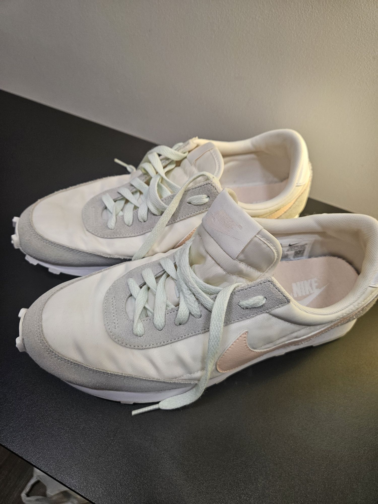 Кросівки жіночі nike 26,5см устілка 41р.(41р.)